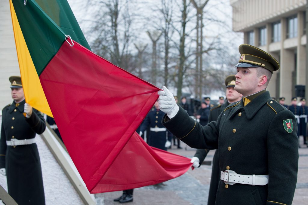 Iškilminga Lietuvos vėliavos pakėlimo ceremonija Nepriklausomybės aikštėje
