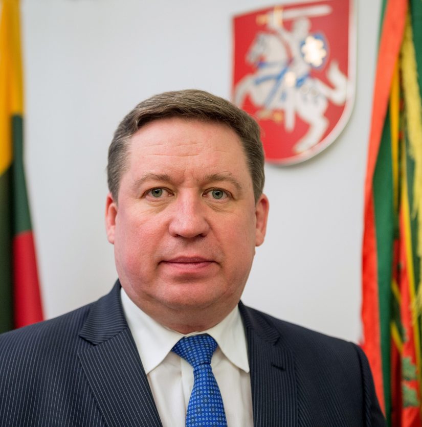 Krašto apsaugos ministras R. Karoblis dalyvaus ES gynybos ministrų susitikime Bukarešte