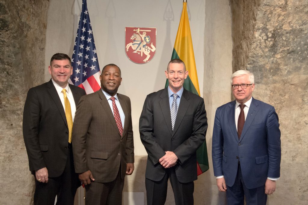 Vice Minister of National Defence V. Umbrasas discussed cooperation and exercise plans for the region with high-ranking U.S. officers
