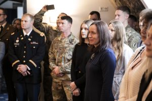  Apdovanoti mokinių rašinių konkurso „Mes esame NATO“ laureatai