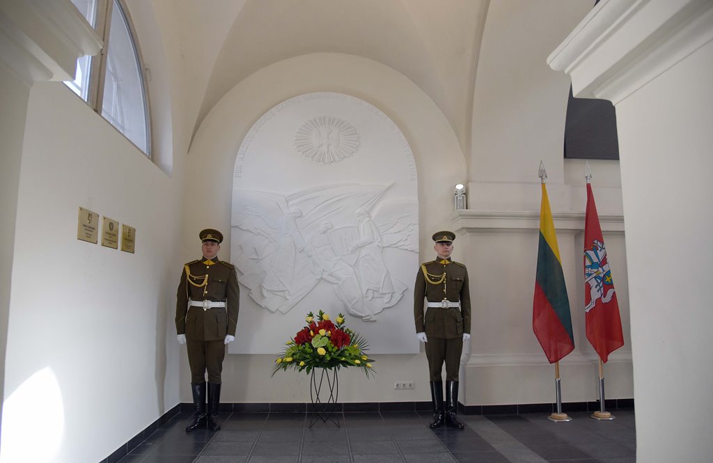 Šv. Ignoto bažnyčioje atidengtas bareljefas žuvusiems Lietuvos kariams