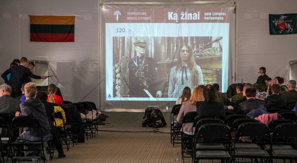 Konkurso „Ką žinai apie Lietuvos kariuomenę“ nugalėtojai – abiturientai iš Kauno, Palangos ir Kaišiadorių