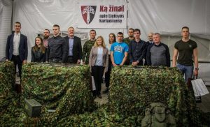  Konkurso „Ką žinai apie Lietuvos kariuomenę“ nugalėtojai – abiturientai iš Kauno, Palangos ir Kaišiadorių
