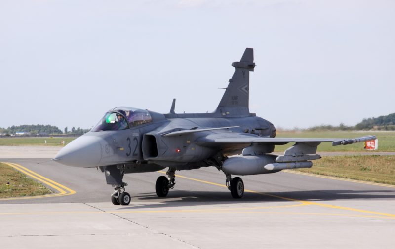 Aviacijos bazėje Šiauliuose keisis NATO Baltijos oro policijos misiją vykdantys kariniai vienetai