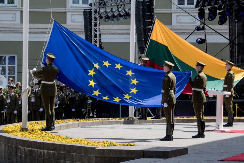 Krašto apsaugos ministras R. Karoblis: „Narystė Europos Sąjungoje suteikė didesnes galimybes geriau įgyvendinti Lietuvos saugumo ir gynybos interesus“