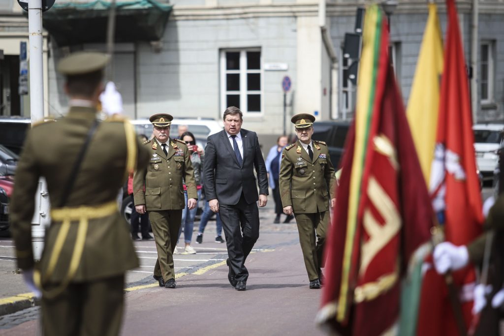 Lietuvos kariuomenės generolas majoras Vitalijus Vaikšnoras išleistas į atsargą