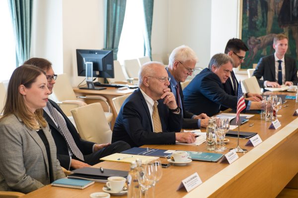  Lietuvoje lankosi įtakingo JAV analitikos centro „Atlantic Council“ atstovai
