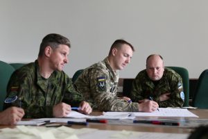  Lietuvos karininkai treniravosi spręsti NATO 5-ojo straipsnio operacijų iššūkius