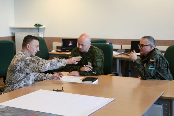  Lietuvos karininkai treniravosi spręsti NATO 5-ojo straipsnio operacijų iššūkius