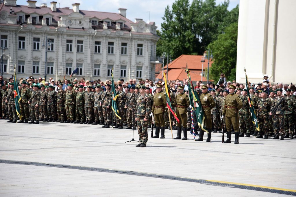 Krašto apsaugos ministras R. Karoblis: „Nei karai, nei okupacijos nesugebėjo palaužti šauliškos dvasios“