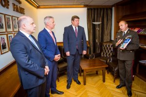  Baltijos šalių gynybos ministrai Tartu sutarė dėl bendrų pozicijų NATO gynybos ir atgrasymo stiprinimo priemonių klausimais