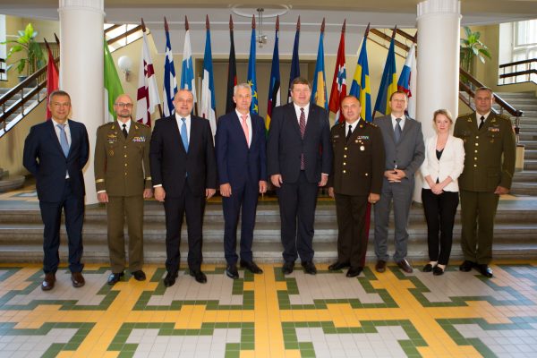  Baltijos šalių gynybos ministrai Tartu sutarė dėl bendrų pozicijų NATO gynybos ir atgrasymo stiprinimo priemonių klausimais