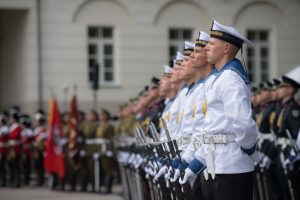  Minima Valstybės – Lietuvos karaliaus Mindaugo karūnavimo ir Tautiškos giesmės – diena