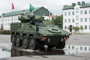  Lietuvai oficialiai perduotos pirmosios pėstininkų kovos mašinos „Vilkas“