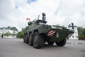  Lietuvai oficialiai perduotos pirmosios pėstininkų kovos mašinos „Vilkas“