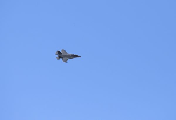  Pirmą kartą Lietuvos istorijoje Šiauliuose nusileido penktos kartos naikintuvai F-35A