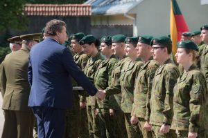  Aukštųjų mokyklų studentams suteiktas atsargos leitenanto laipsnis
