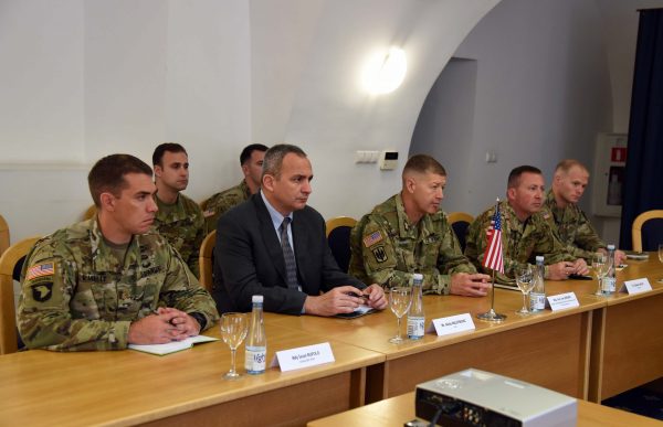  Jungtinės Amerikos Valstijos ir Lietuva dirba kartu stiprindamos saugumą regione
