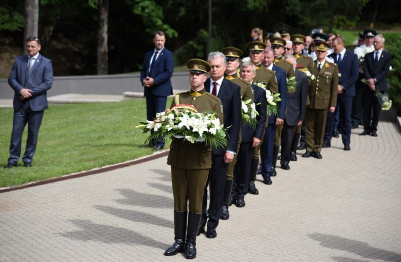 Pagerbtas Medininkų pasienio poste žuvusių Lietuvos pareigūnų atminimas