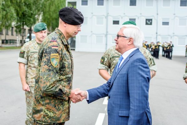  Krašto apsaugos viceministras V. Umbrasas: „NATO kovinė grupė Lietuvoje siunčia aiškią žinią – NATO yra nedalomas ir vieningas aljansas“