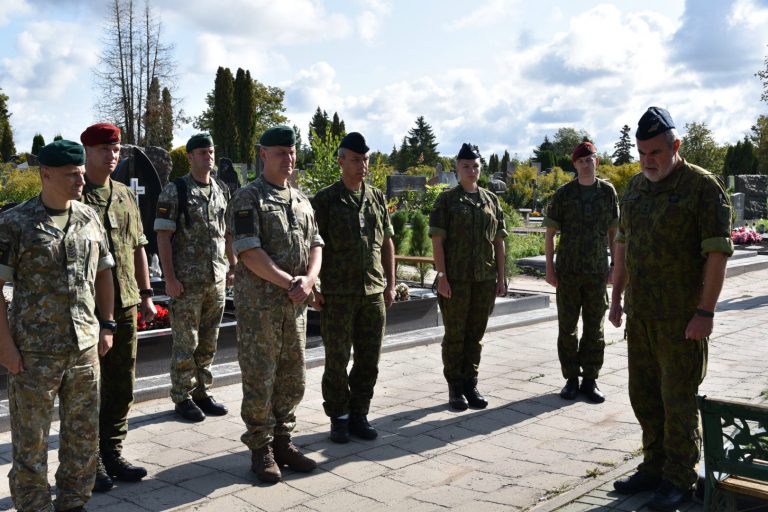  Pagerbti tarptautinėse operacijose žuvę Lietuvos kariai