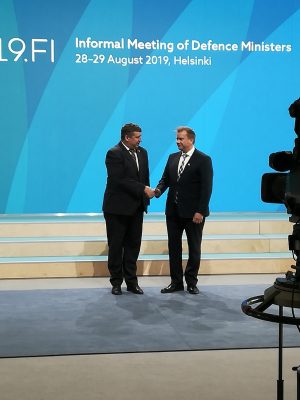  Susitikime Helsinkyje ES gynybos ministrai diskutavo apie dirbtinio intelekto ir naujų technologijų panaudojimo galimybes gynyboje