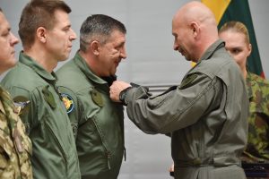  Krašto apsaugos viceministras V. Umbrasas: „NATO oro policijos misija Baltijos šalims išlieka tokia pat svarbi kaip visada“