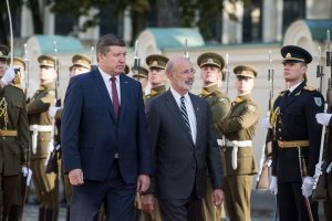  Krašto apsaugos ministras R. Karoblis: „Bendradarbiavimas su Pensilvanijos nacionaline gvardija šiandien yra kaip niekad aktualus“