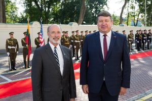  Krašto apsaugos ministras R. Karoblis: „Bendradarbiavimas su Pensilvanijos nacionaline gvardija šiandien yra kaip niekad aktualus“