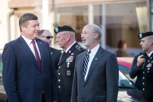  Krašto apsaugos ministras R. Karoblis: „Bendradarbiavimas su Pensilvanijos nacionaline gvardija šiandien yra kaip niekad aktualus“