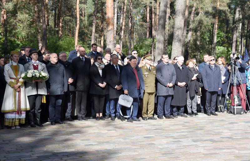 Panerių memoriale pagerbtas Lietuvos žydų genocido aukų atminimas