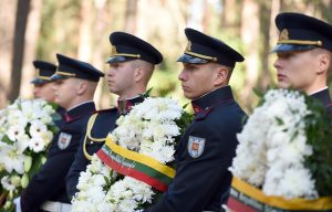  Panerių memoriale pagerbtas Lietuvos žydų genocido aukų atminimas