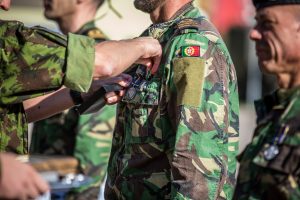  Išlydėti Portugalijos rotacinių pajėgų kariai, jiems įteikti medaliai už pasižymėjimą