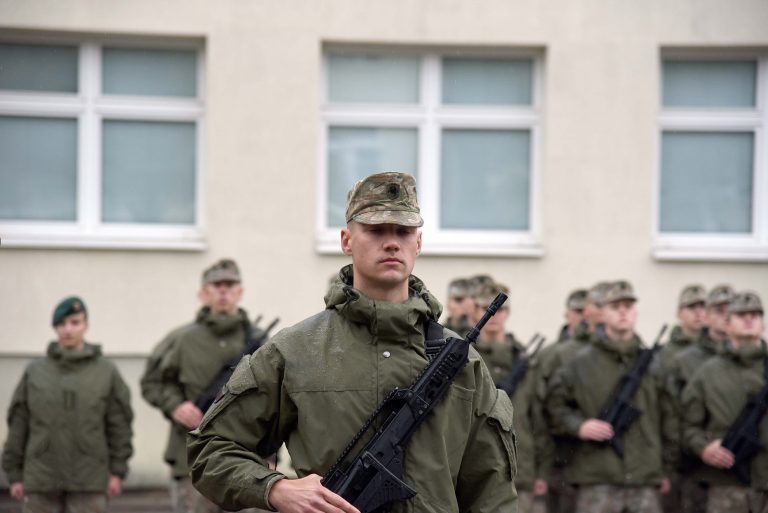  Karo akademijos kariūnai prisiekė tarnauti Lietuvos valstybei