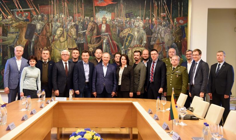 Aptarta Ukrainos sužeistų karių reabilitacijos programa Lietuvoje