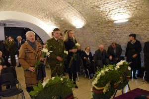  Atsisveikinama su paskutiniuoju okupacinei sovietų valdžiai aktyviai besipriešinusiu Lietuvos partizanu dim. vyr. ltn. Antanu Kraujeliu-Siaubūnu