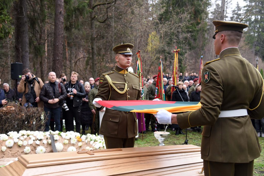 Amžinojo poilsio išlydėtas paskutinis okupacinei sovietų valdžiai aktyviai besipriešinęs Lietuvos partizanas dim. vyr. ltn. Antanas Kraujelis-Siaubūnas