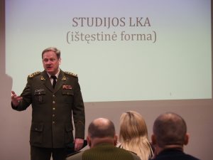  Karo akademijos magistrantūros studijos karininkams padės siekti profesinės karjeros