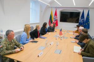  Viceministras V. Umbrasas susitiko su JAV  gynybos departamento atstove