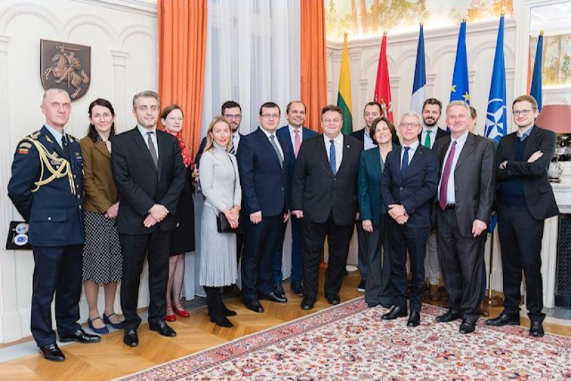 Viceministras Prancūzijoje aptarė kibernetinius klausimus