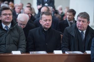  Krašto apsaugos ministerijos ir kariuomenės vadovybė, kariai dalyvavo nužudytų 1863–1864 m. sukilimo vadų ir dalyvių valstybinių laidotuvių ceremonijoje lapkričio 22 dieną