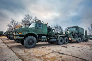  Lietuvos kariuomenėje bus naudojami didelės galios vilkikai