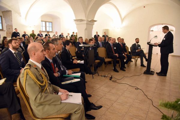  Lietuvos verslo ir pramonės atstovams pristatyti Prancūzijos gynybos pramonės pajėgumai