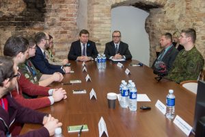  Sudaryti šauktinių sąrašai: tarp naujovių - sumažintas šaukimo amžius bei studentų įtraukimas į sąrašus