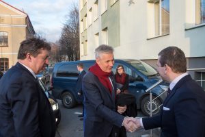  Lietuvos ir Latvijos gynybos ministrai aptarė regioninio saugumo aktualijas