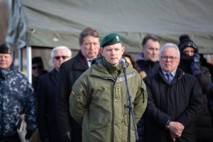  Krašto apsaugos ministras R. Karoblis: „Linkiu visiems „Žemaitijos“ brigados kariams pateisinti vardą, gautą pagerbiant kovinę žemaičių dvasią ir ryžtą“