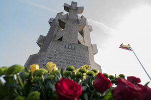  Minaičiuose paminėtos 1949-ųjų nepriklausomybės deklaracijos paskelbimo metinės