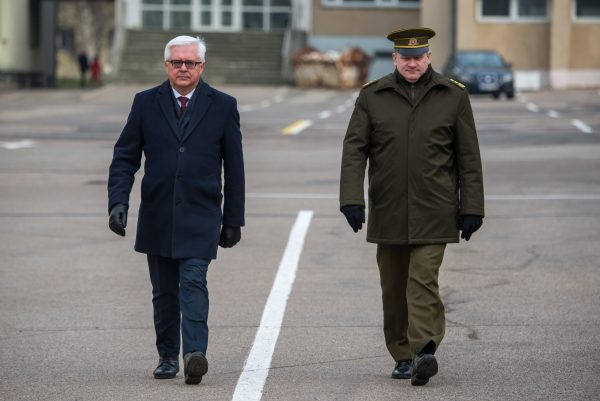  Švęsdami Lietuvos valstybės atkūrimo dieną Karo akademijoje prisiekė jaunesniųjų karininkų vadų mokymų klausytojai