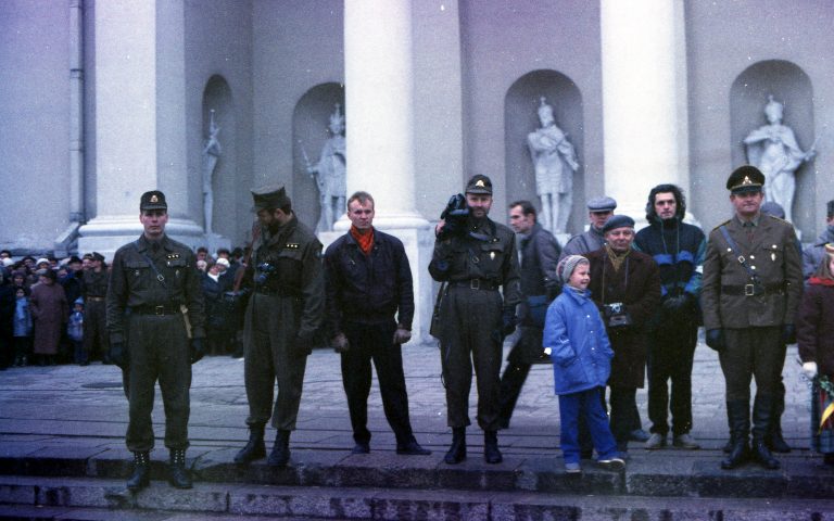  Kviečiame pasidalinti nuotraukomis apie krašto apsaugos sistemos kūrimąsi