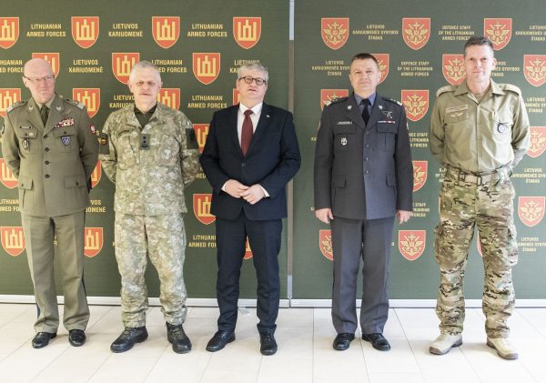  Krašto apsaugos viceministras V. Umbrasas su Lenkijos valstybės sekretoriumi aptarė saugumą regione